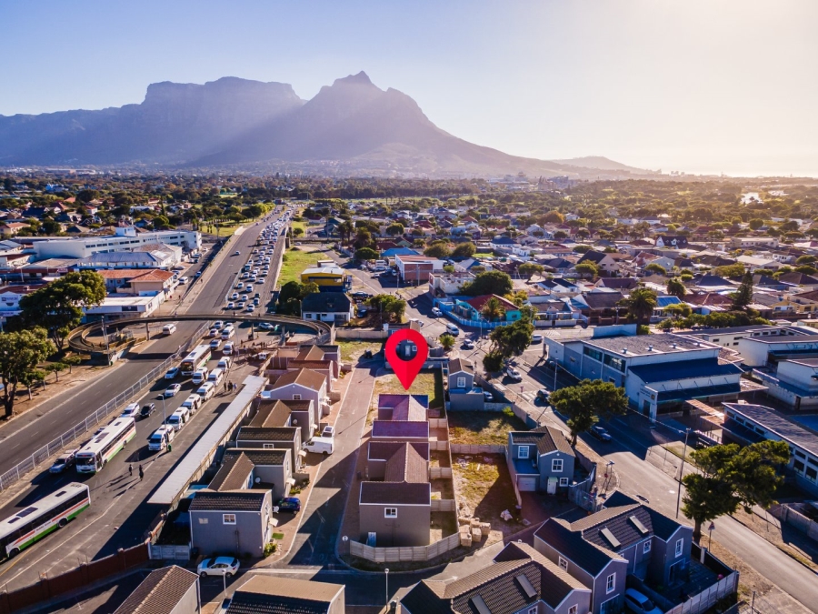 2 Bedroom Property for Sale in Athlone Western Cape